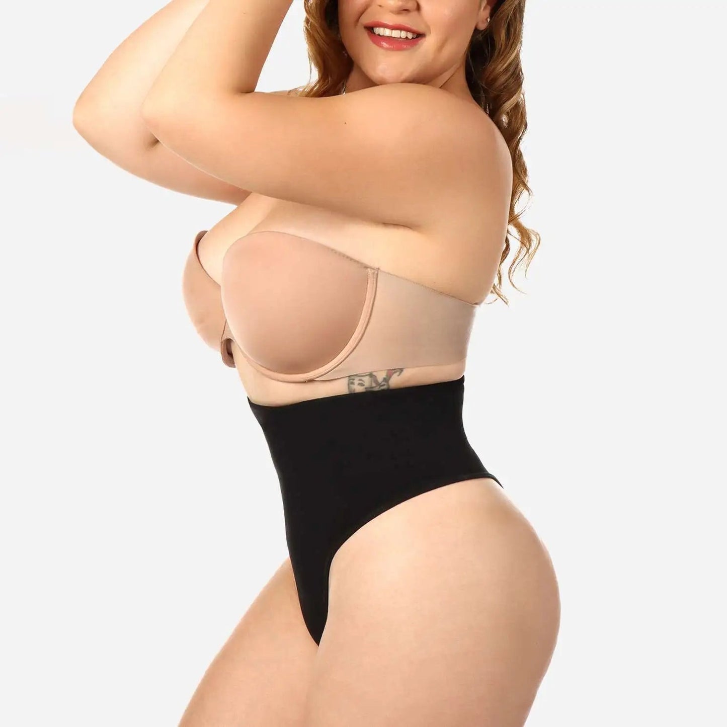 TANGA CONTROL ABDOMEN-Modelo Brasileño