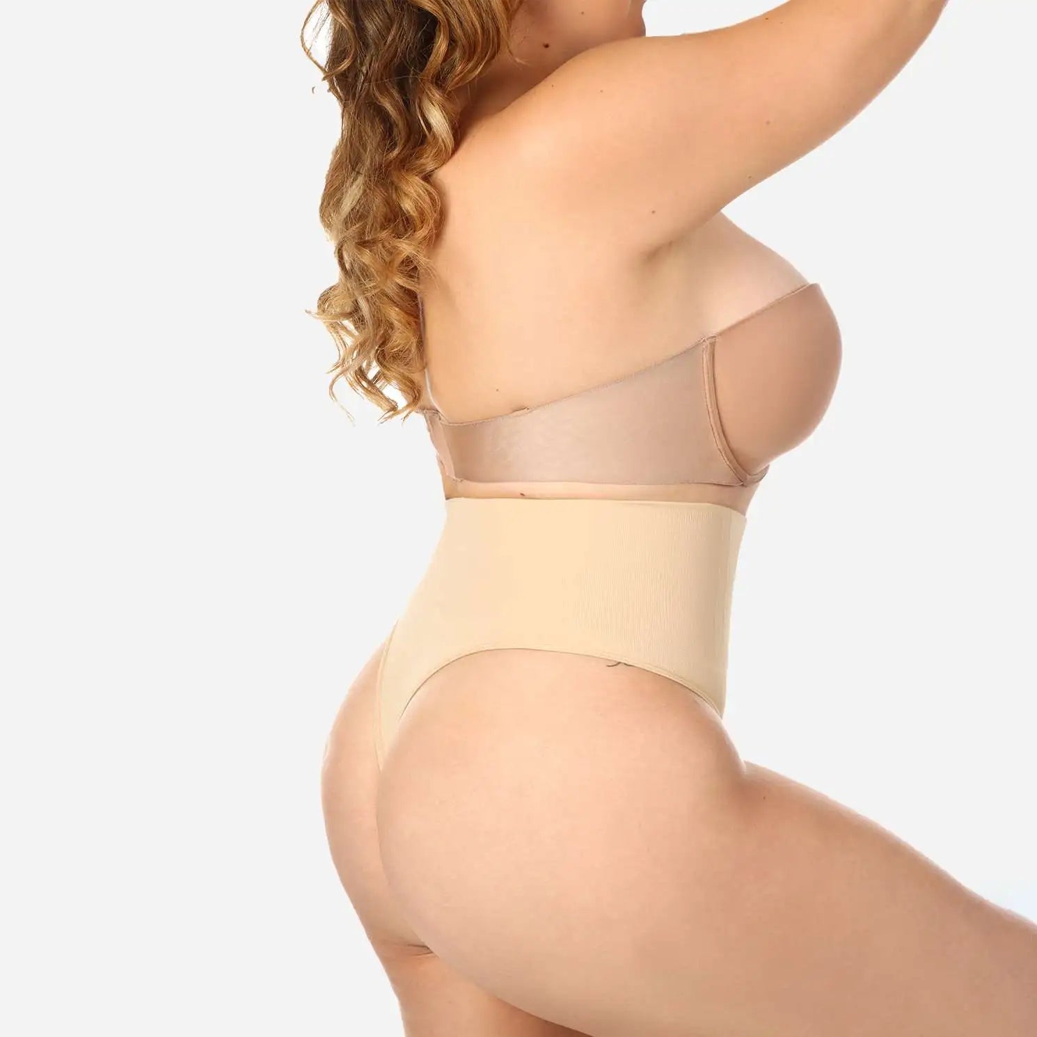 TANGA CONTROL ABDOMEN-Modelo Brasileño